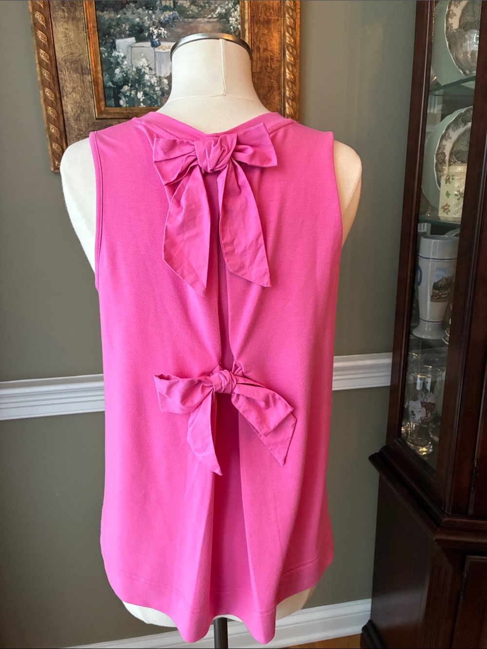 Crown & Ivy Pink Sleeveless Top with Bow Ties on Back Size Medium
